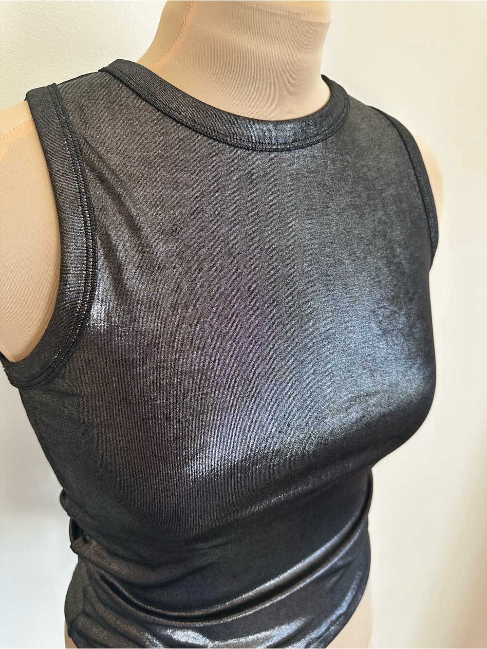Sleek Metallic Black Sleeveless Tank Top Wedding Guest Party Night Life Club - Picture 1 of 7